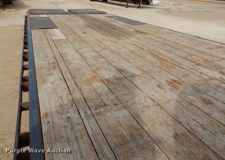 image for item DL5947 2014 PJ Trailers  equipment trailer