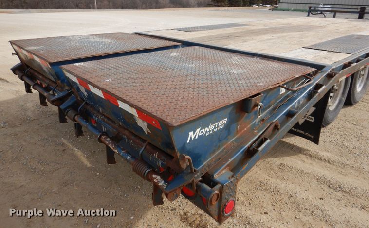 image for item DL5947 2014 PJ Trailers  equipment trailer