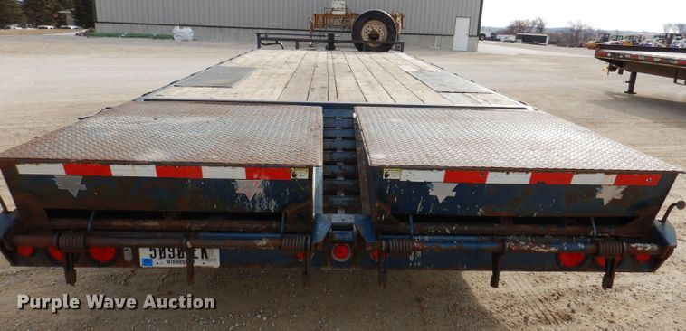 image for item DL5947 2014 PJ Trailers  equipment trailer
