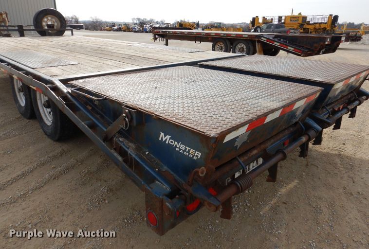 image for item DL5947 2014 PJ Trailers  equipment trailer