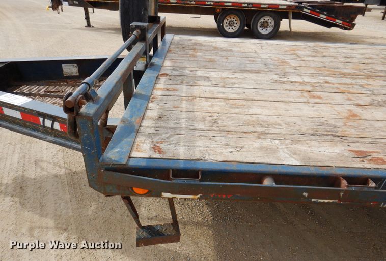 image for item DL5947 2014 PJ Trailers  equipment trailer
