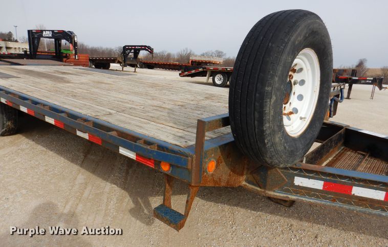 image for item DL5949 2014 PJ Trailers  equipment trailer