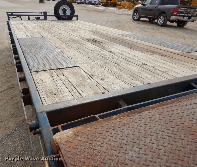 image for item DL5949 2014 PJ Trailers  equipment trailer