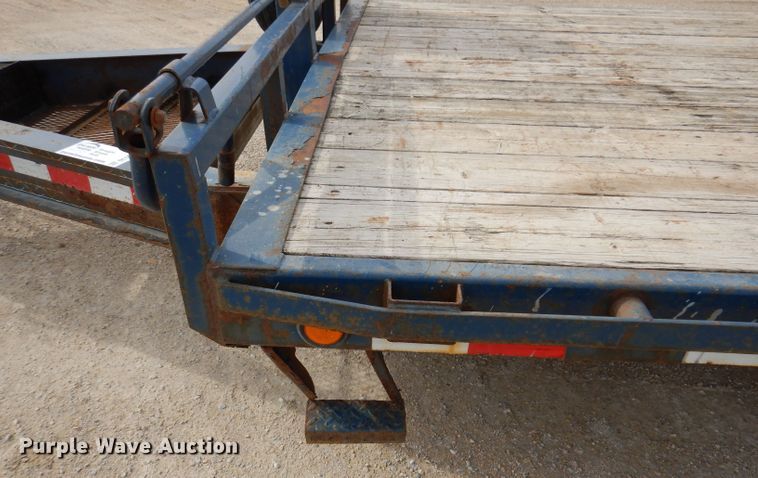 image for item DL5949 2014 PJ Trailers  equipment trailer