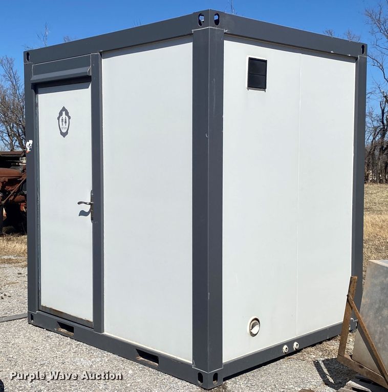 image for item DM4003 Portable restroom