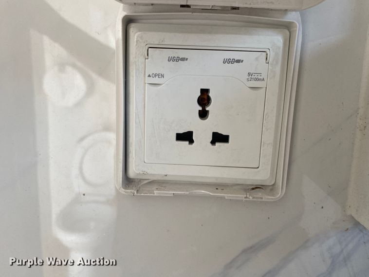 image for item DM4003 Portable restroom