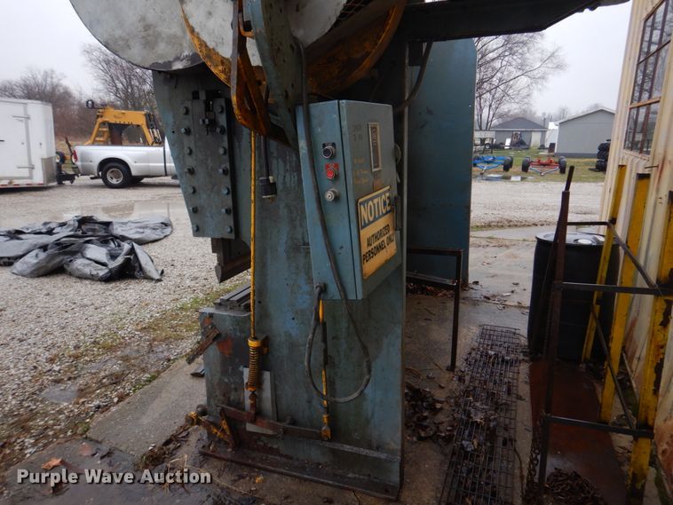 image for item DM7235 A-B  Press break