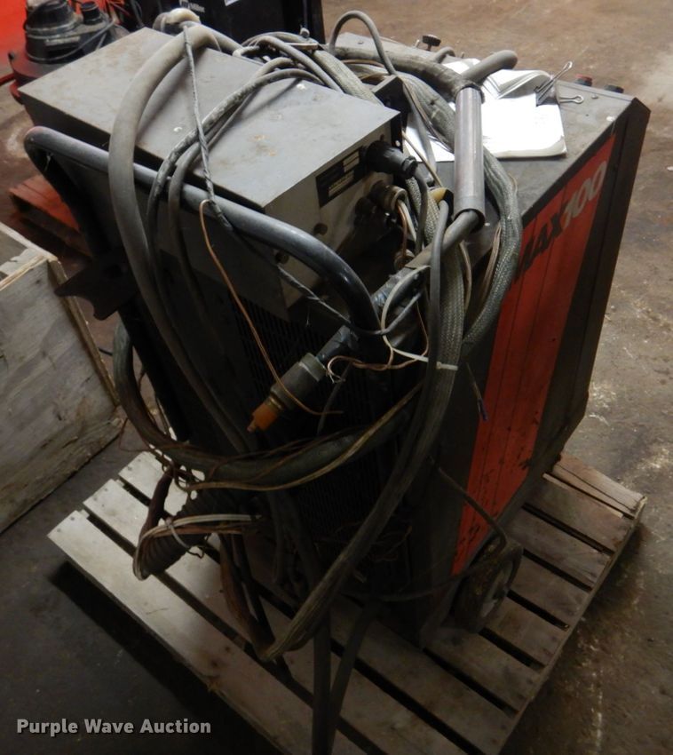 image for item DM7242 Silhouette 1000  CNC plasma cutting table