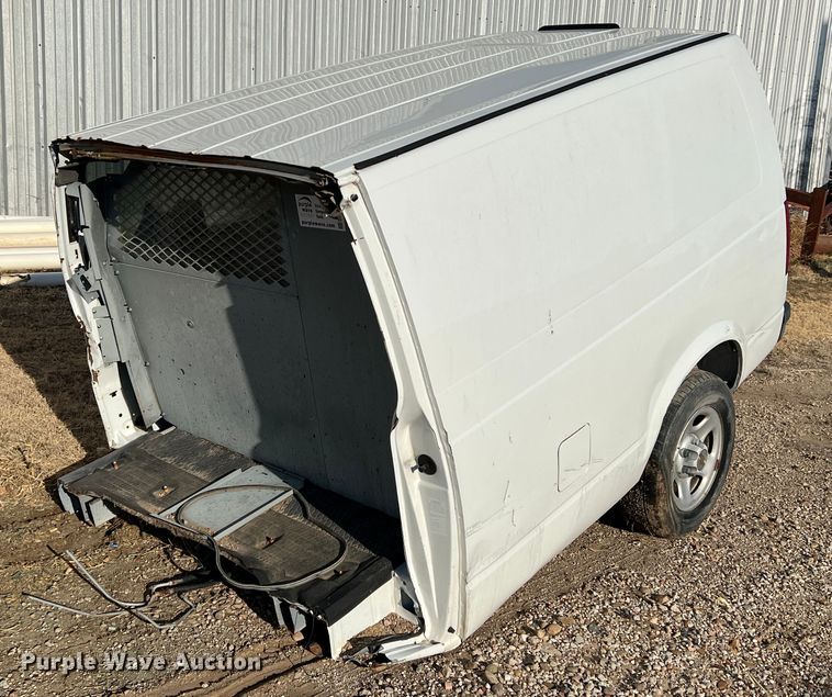 image for item DM8427 Chevrolet Astro van body