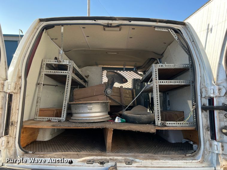 image for item DM8427 Chevrolet Astro van body