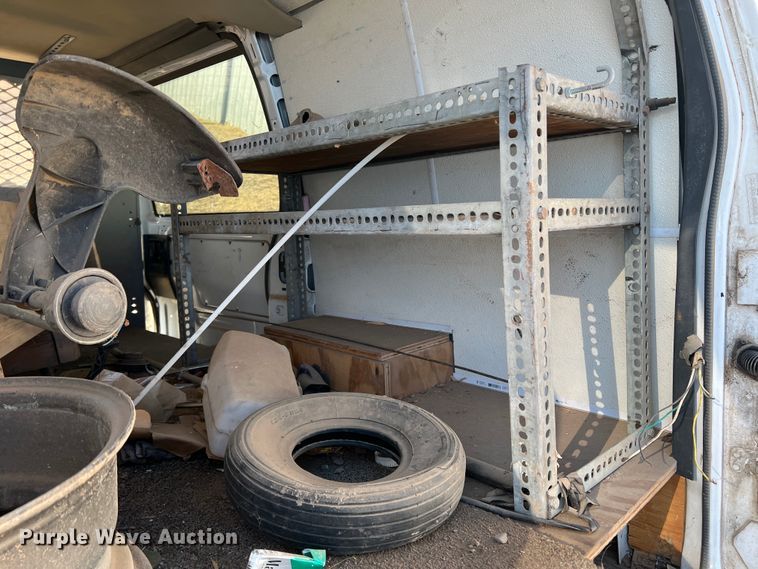 image for item DM8427 Chevrolet Astro van body