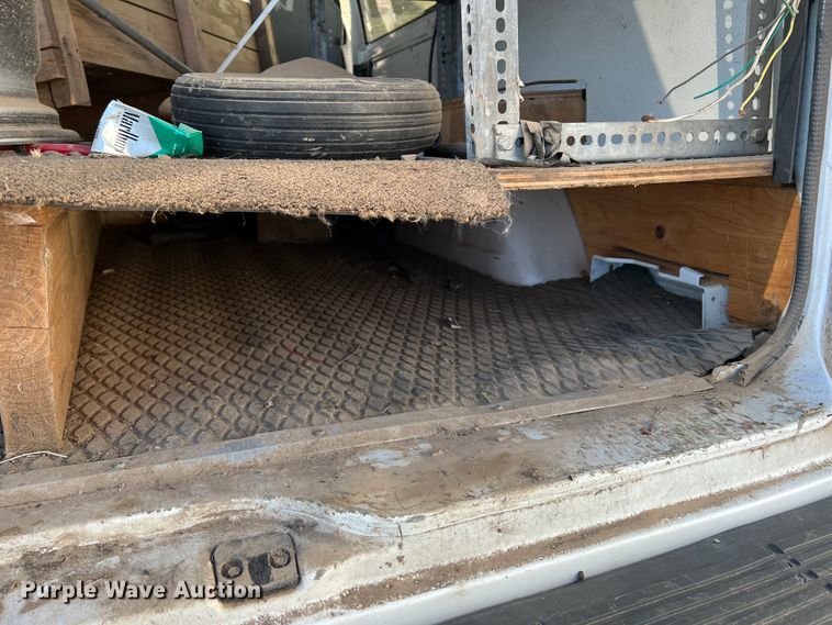 image for item DM8427 Chevrolet Astro van body