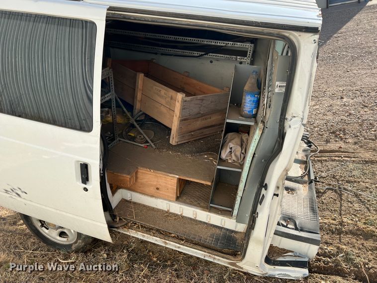 image for item DM8427 Chevrolet Astro van body