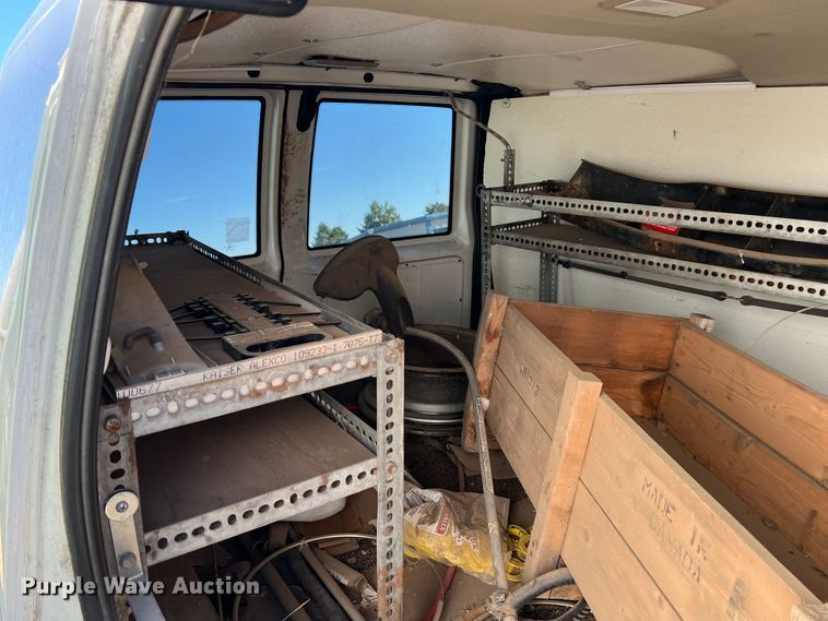 image for item DM8427 Chevrolet Astro van body