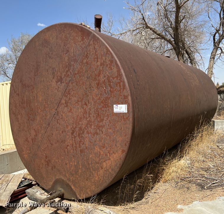 image for item DM8449 Fuel tank