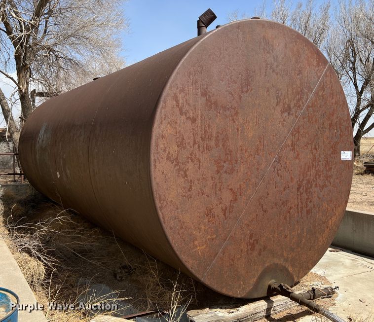 image for item DM8449 Fuel tank