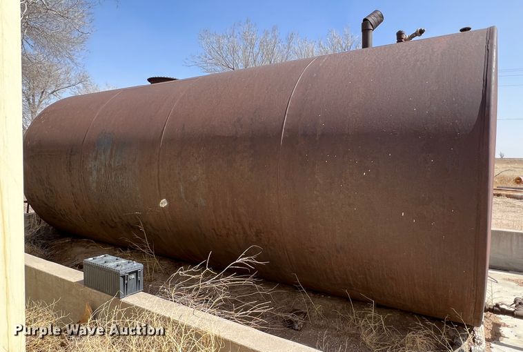 image for item DM8449 Fuel tank