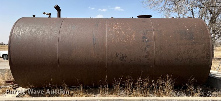 image for item DM8449 Fuel tank