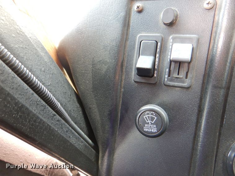 image for item DN1459 1998 HME  ladder fire truck