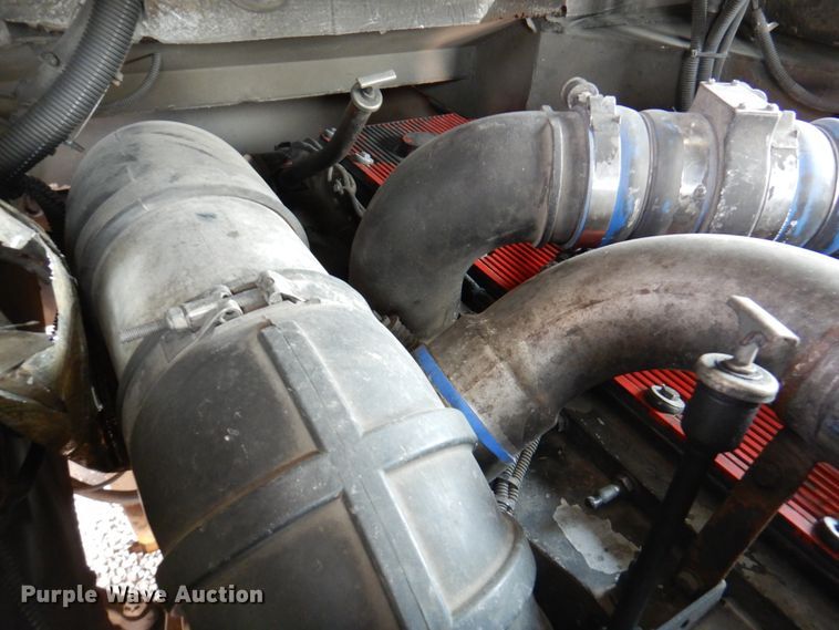 image for item DN1459 1998 HME  ladder fire truck