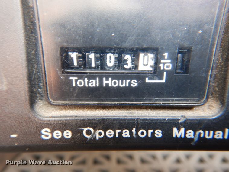 image for item DN1459 1998 HME  ladder fire truck