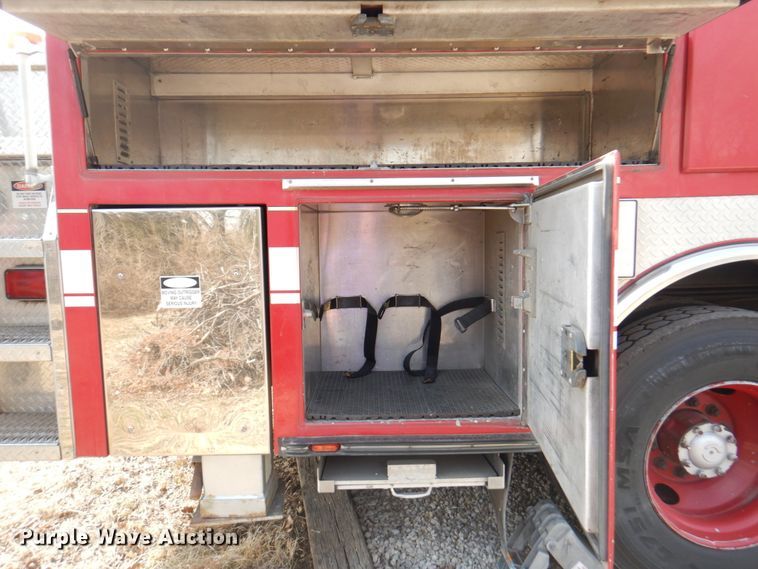 image for item DN1459 1998 HME  ladder fire truck