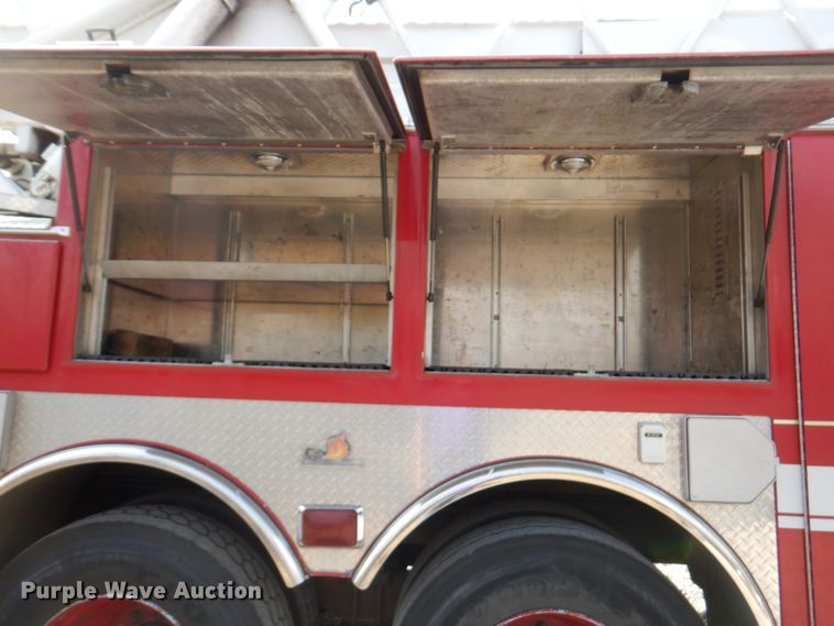 image for item DN1459 1998 HME  ladder fire truck
