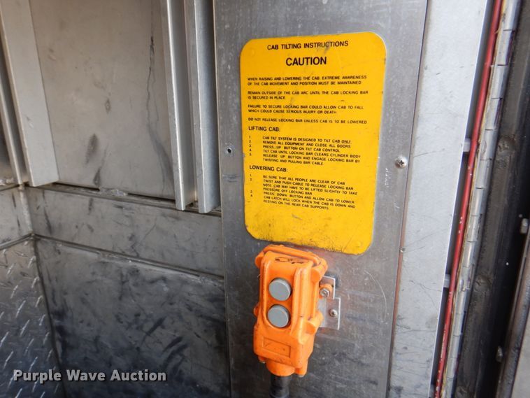 image for item DN1459 1998 HME  ladder fire truck