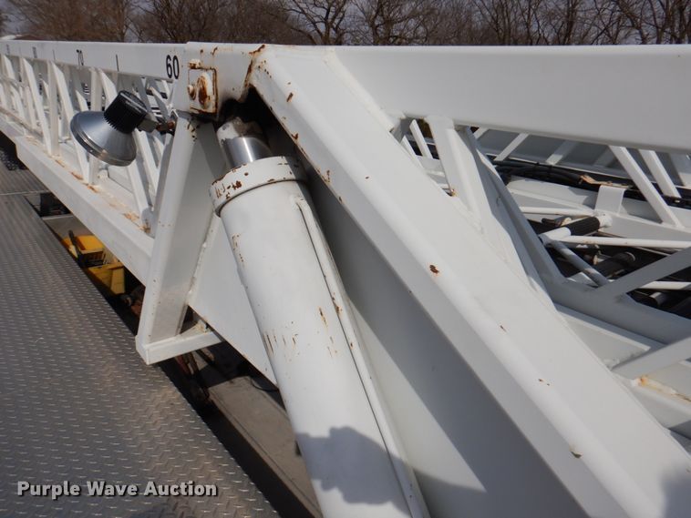 image for item DN1459 1998 HME  ladder fire truck