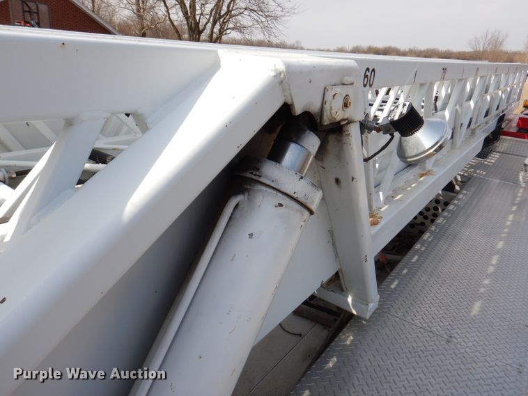 image for item DN1459 1998 HME  ladder fire truck