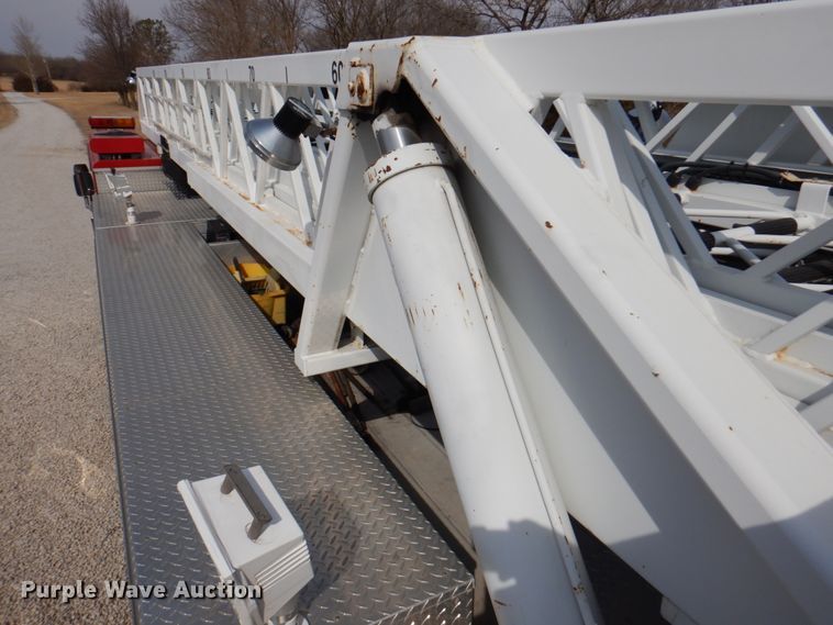 image for item DN1459 1998 HME  ladder fire truck