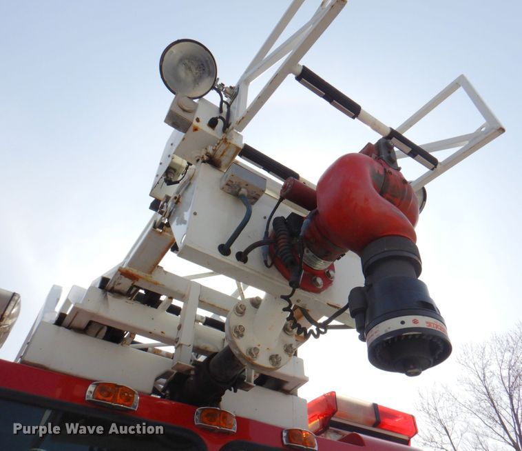 image for item DN1459 1998 HME  ladder fire truck