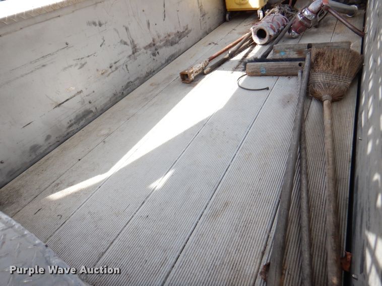 image for item DN1459 1998 HME  ladder fire truck