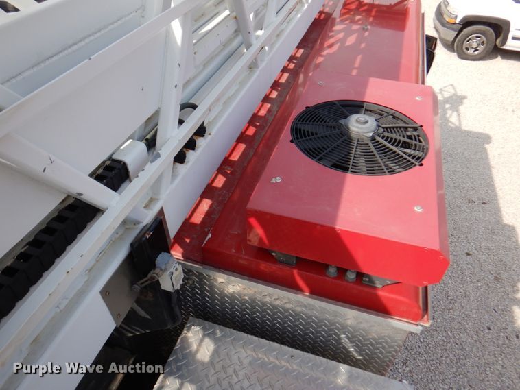 image for item DN1459 1998 HME  ladder fire truck