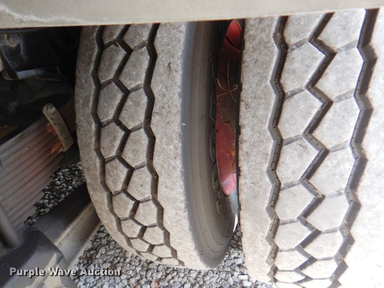 image for item DN1459 1998 HME  ladder fire truck