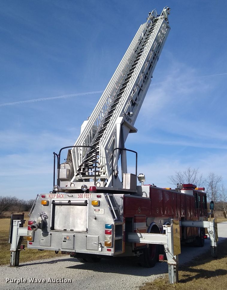 image for item DN1459 1998 HME  ladder fire truck
