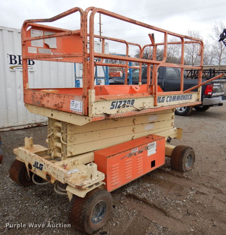 image for item DN1483 JLG CM2558  scissor lift