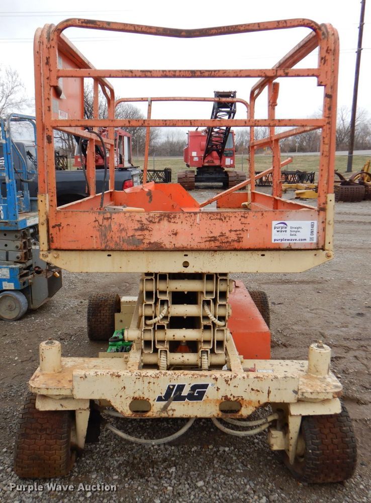 image for item DN1483 JLG CM2558  scissor lift