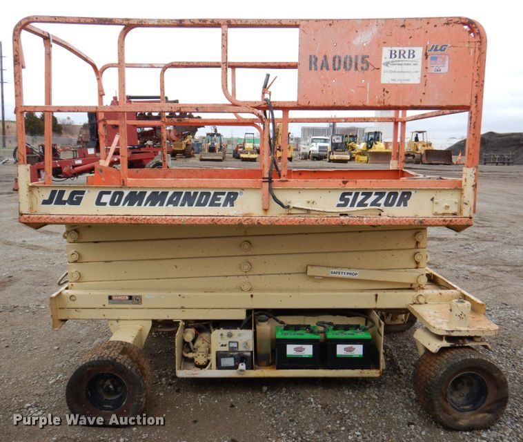 image for item DN1483 JLG CM2558  scissor lift