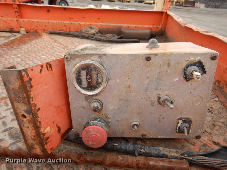 image for item DN1483 JLG CM2558  scissor lift