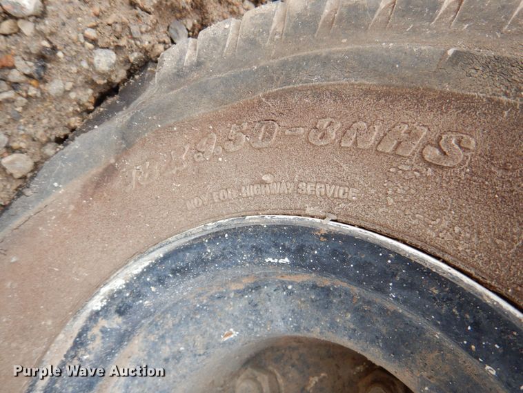 image for item DN1483 JLG CM2558  scissor lift