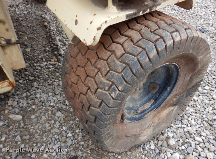 image for item DN1483 JLG CM2558  scissor lift