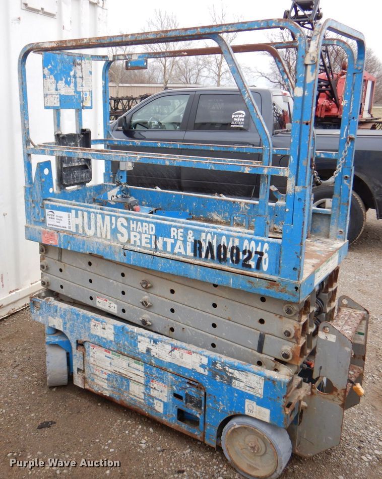 image for item DN1485 (2) Genie scissor lifts