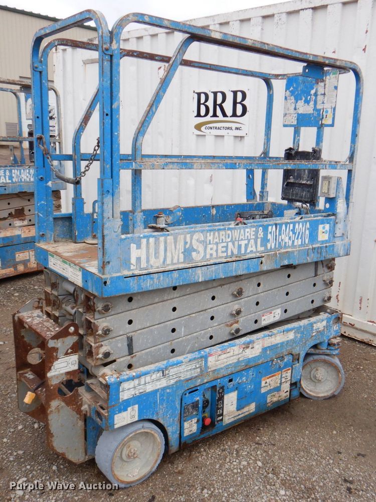 image for item DN1485 (2) Genie scissor lifts