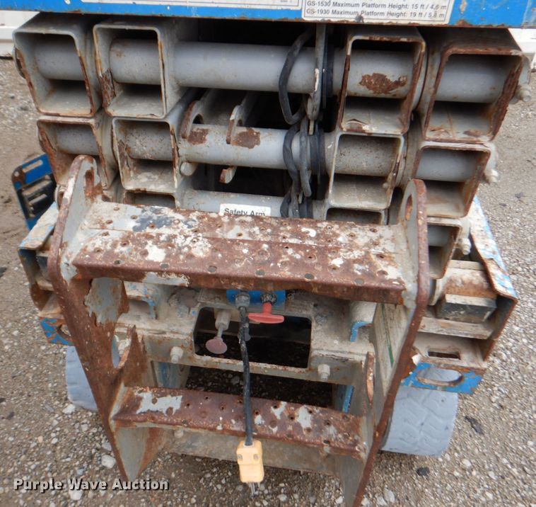 image for item DN1485 (2) Genie scissor lifts
