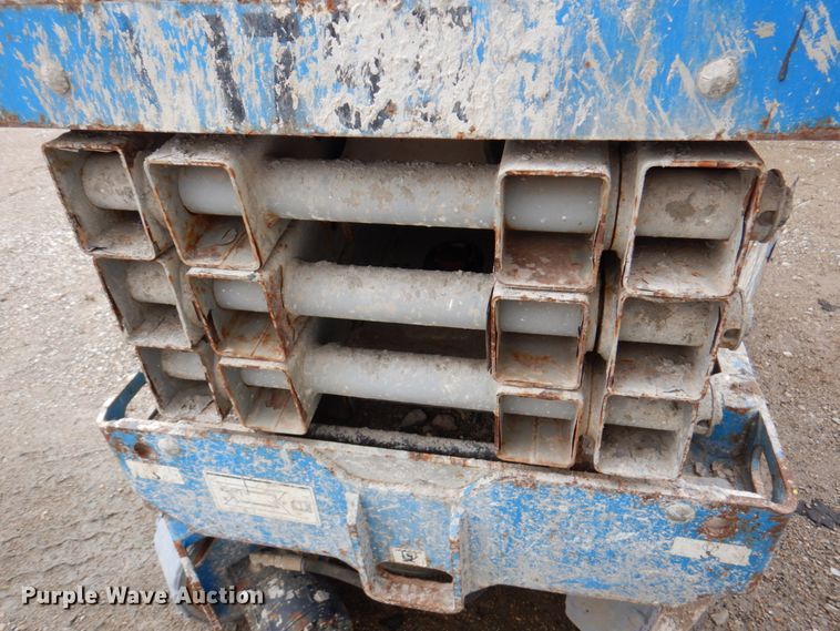 image for item DN1485 (2) Genie scissor lifts