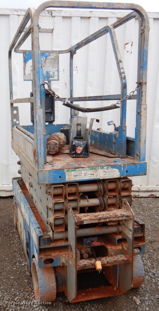 image for item DN1485 (2) Genie scissor lifts