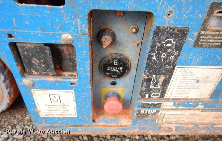 image for item DN1485 (2) Genie scissor lifts