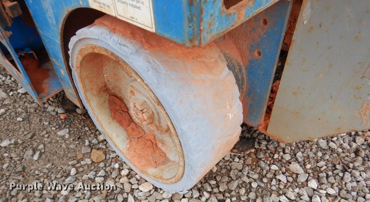 image for item DN1485 (2) Genie scissor lifts