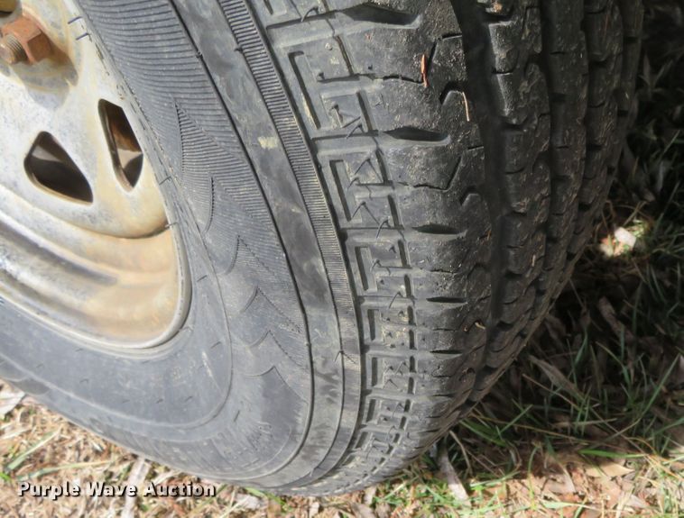 image for item DN7924 2007 Wells Cargo  enclosed cargo trailer